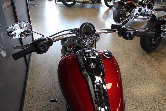 2025 Harley-davidson FXBR BREAKOUT (117) BRILLIANT RED