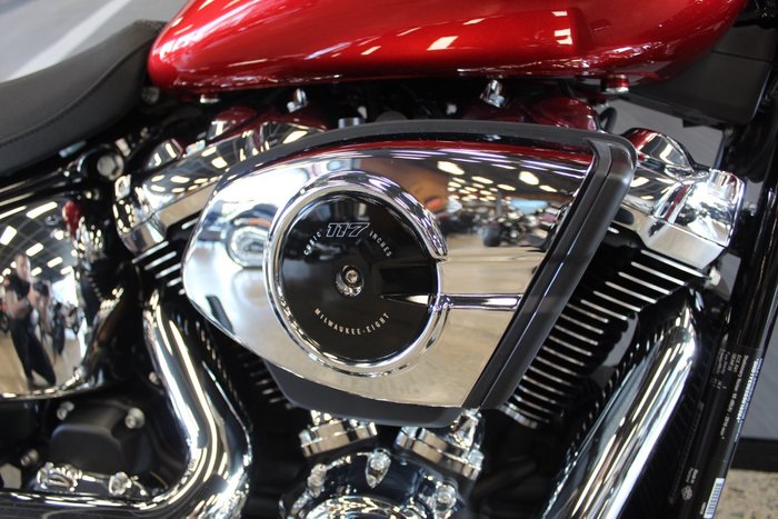 2025 Harley-davidson FXBR BREAKOUT (117) BRILLIANT RED