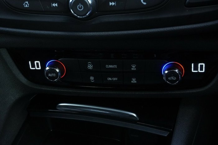 2019 Holden Commodore RS