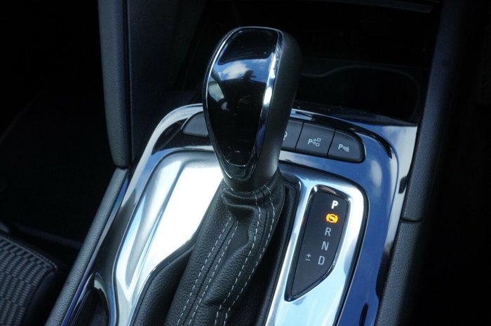 2019 Holden Commodore RS