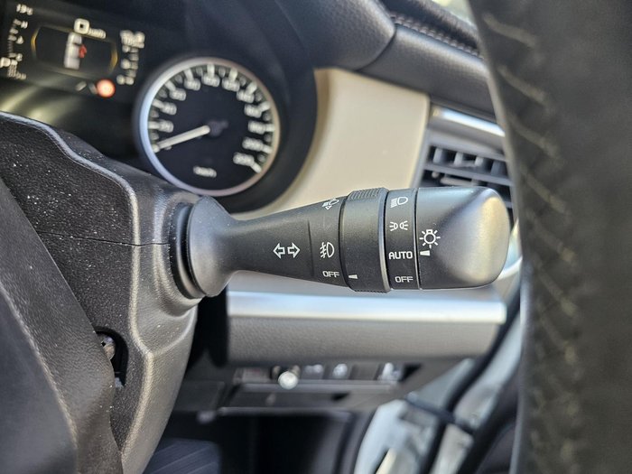 2023 Mazda BT-50 SP