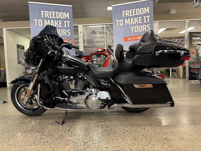 2018 Harley-Davidson Ultra Limited 107 (FLHTK) Touring Black