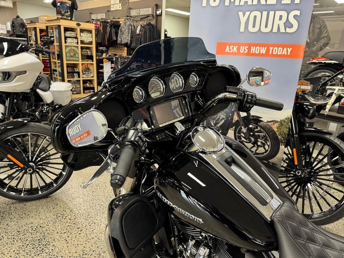 2018 Harley-Davidson Ultra Limited 107 (FLHTK) Touring Black