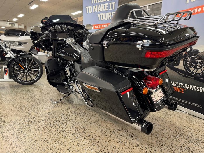 2018 Harley-Davidson Ultra Limited 107 (FLHTK) Touring Black