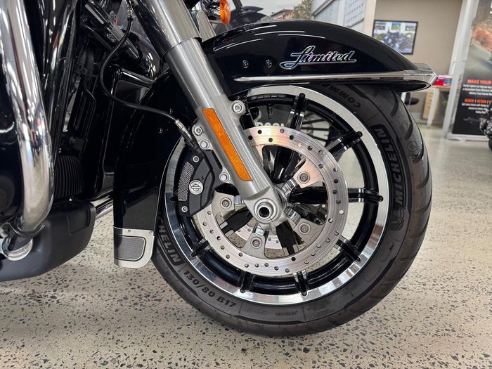 2018 Harley-Davidson Ultra Limited 107 (FLHTK) Touring Black