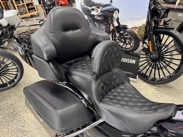 2018 Harley-Davidson Ultra Limited 107 (FLHTK) Touring Black