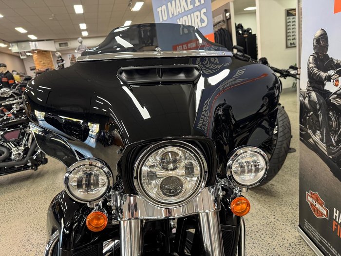 2018 Harley-Davidson Ultra Limited 107 (FLHTK) Touring Black