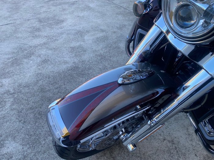 2015 HARLEY-DAVIDSON CVO LIMITED Maroon