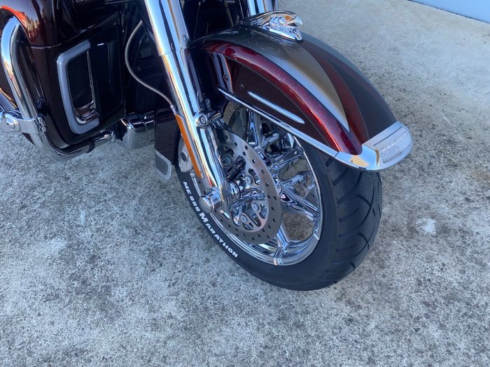 2015 HARLEY-DAVIDSON CVO LIMITED Maroon