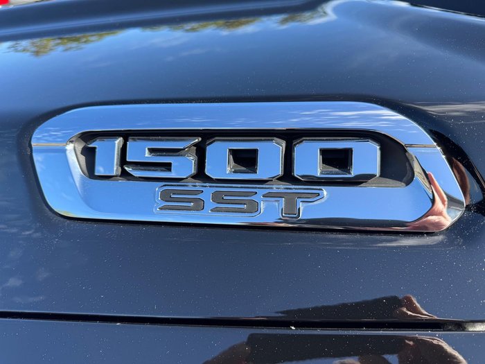 2024 RAM 1500 Laramie Sport Hurricane SO RamBox