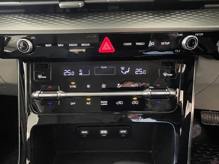 2020 Kia Carnival Si
