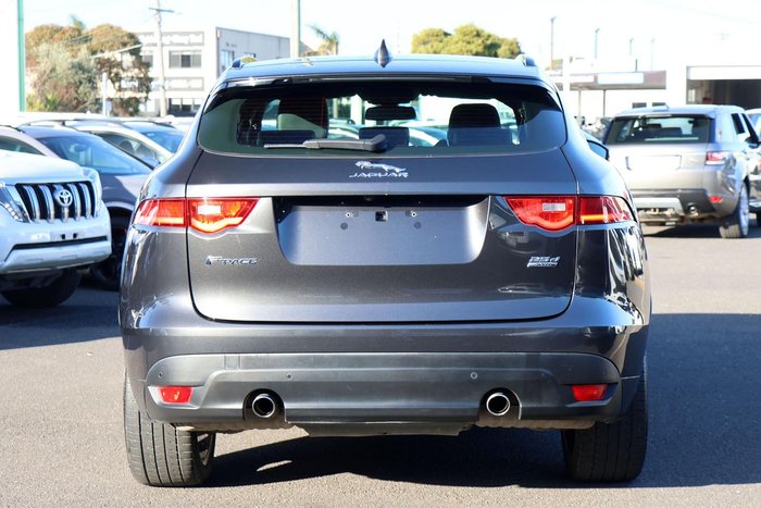 2018 Jaguar F-PACE 25d R-Sport