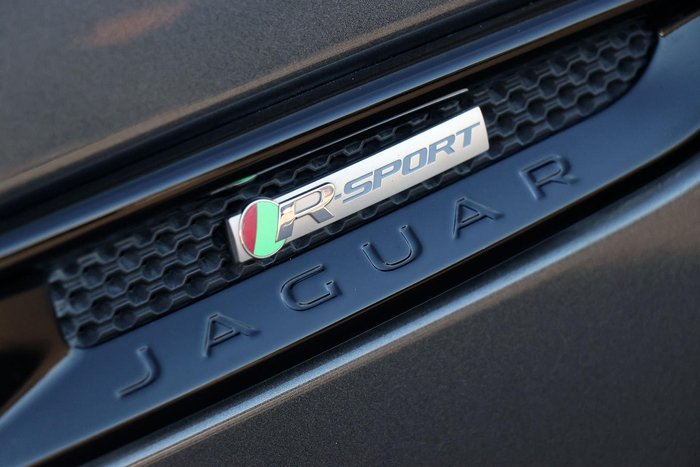 2018 Jaguar F-PACE 25d R-Sport