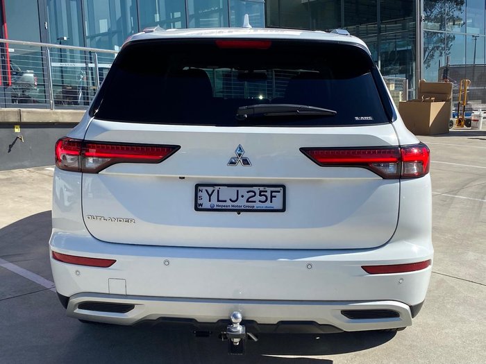 2021 Mitsubishi Outlander LS