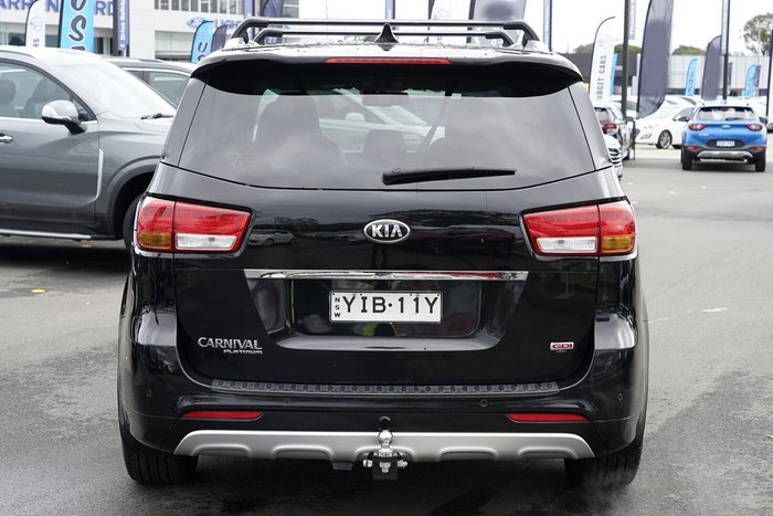 2017 Kia Carnival Platinum