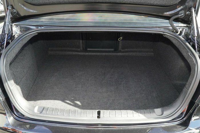 2008 Holden Calais