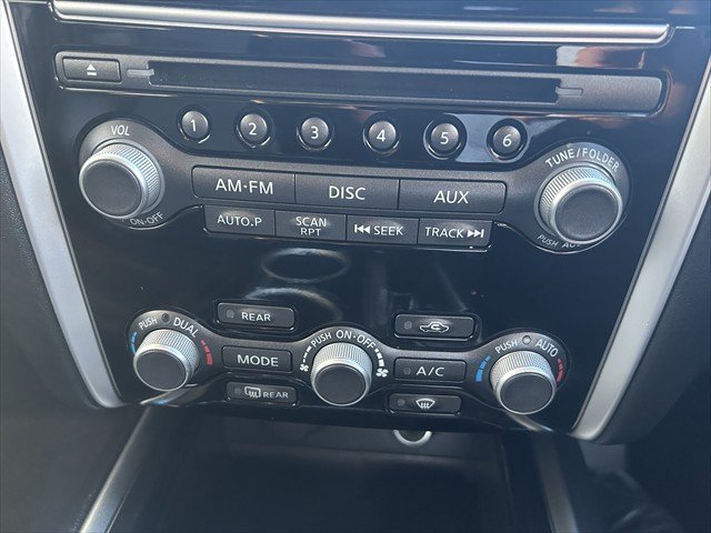2015 NISSAN PATHFINDER Ti (4x4)