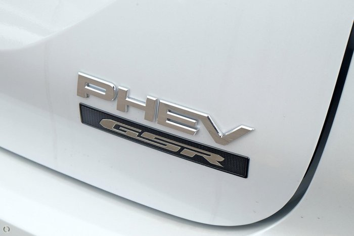 2025 Mitsubishi Outlander PHEV GSR ZM MY24 AWD White Diamond with Black Mica Roof