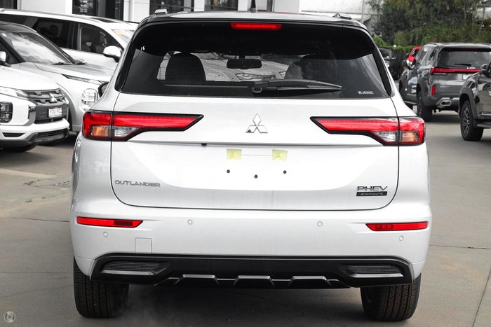 2025 Mitsubishi Outlander PHEV GSR ZM MY24 AWD White Diamond with Black Mica Roof