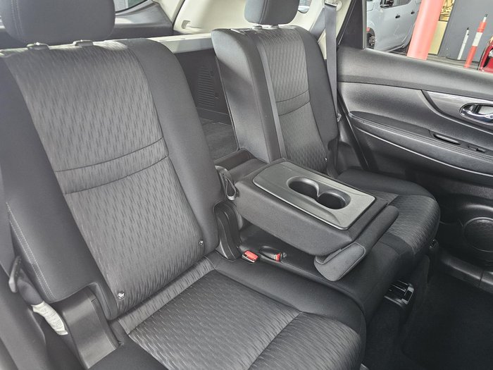 2021 Nissan X-TRAIL ST