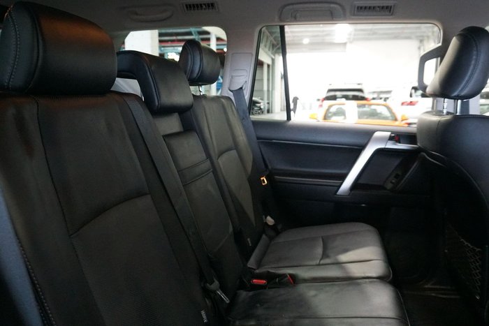2022 Toyota Landcruiser Prado VX