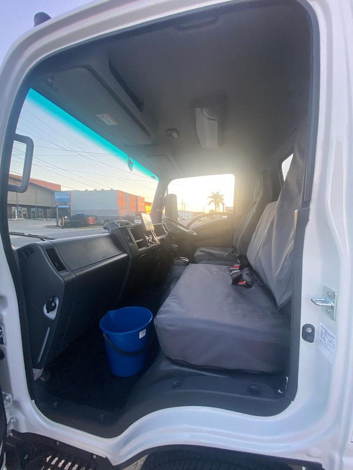 2025 Isuzu N Series NNR 45-150 White