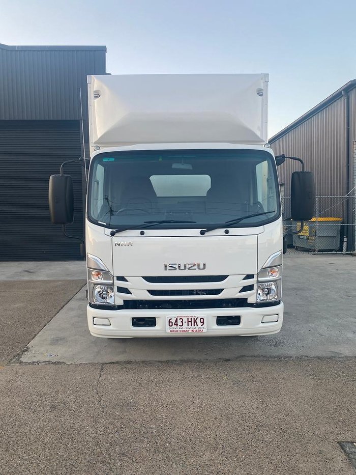 2025 Isuzu N Series NNR 45-150 White