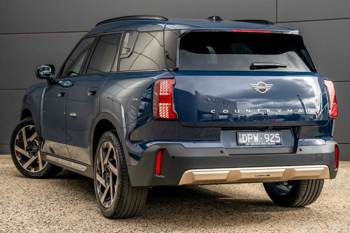 2025 MINI Countryman S Favoured