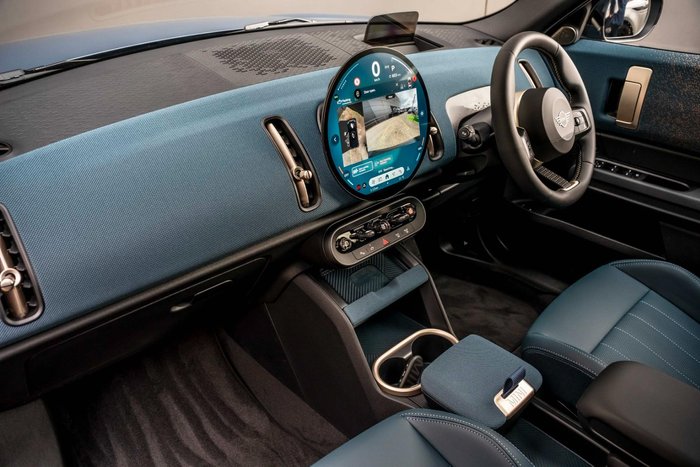 2025 MINI Countryman S Favoured