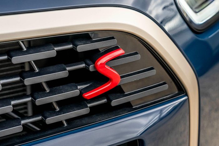 2025 MINI Countryman S Favoured