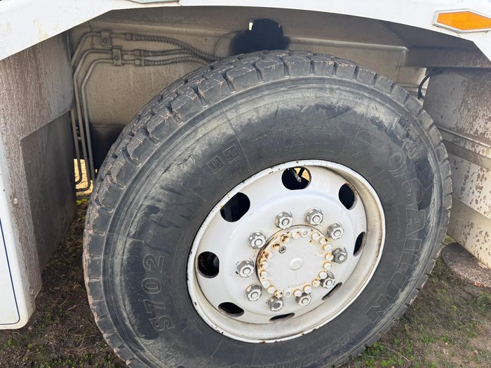 2021 Tadano Gr-130E-2 White