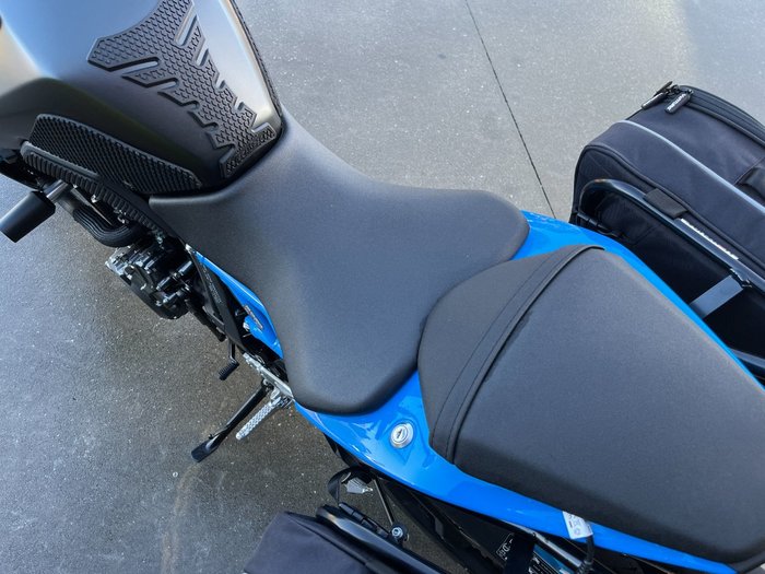 2023 Suzuki GSX-8S BLUE