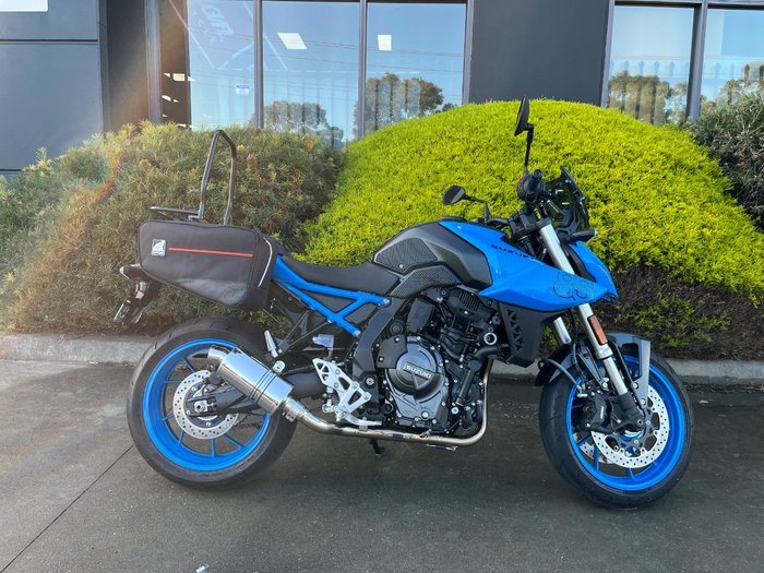 2023 Suzuki GSX-8S BLUE