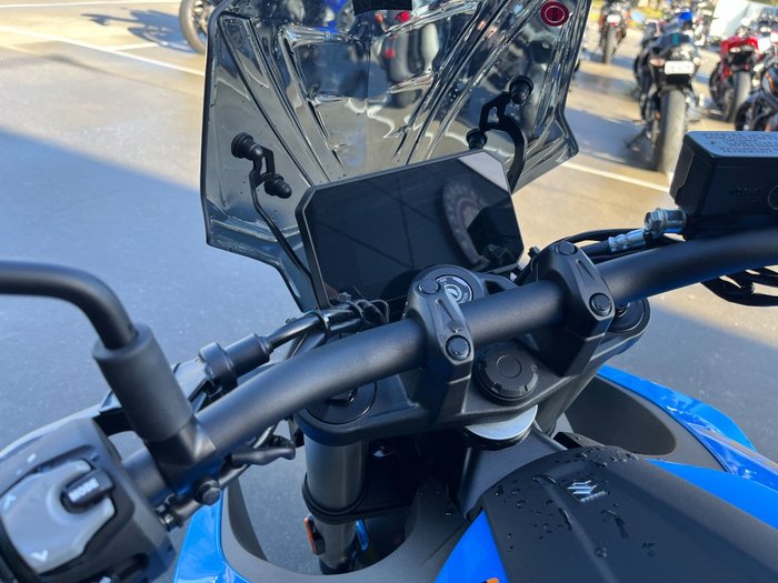 2023 Suzuki GSX-8S BLUE