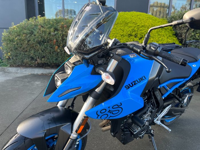 2023 Suzuki GSX-8S BLUE