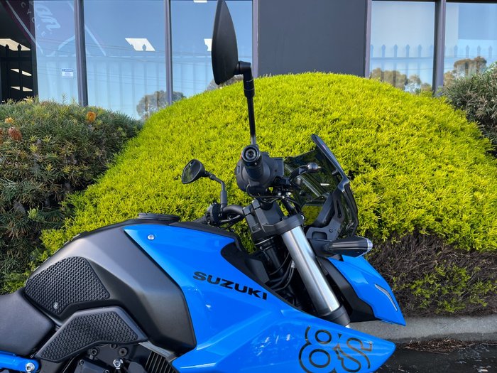 2023 Suzuki GSX-8S BLUE