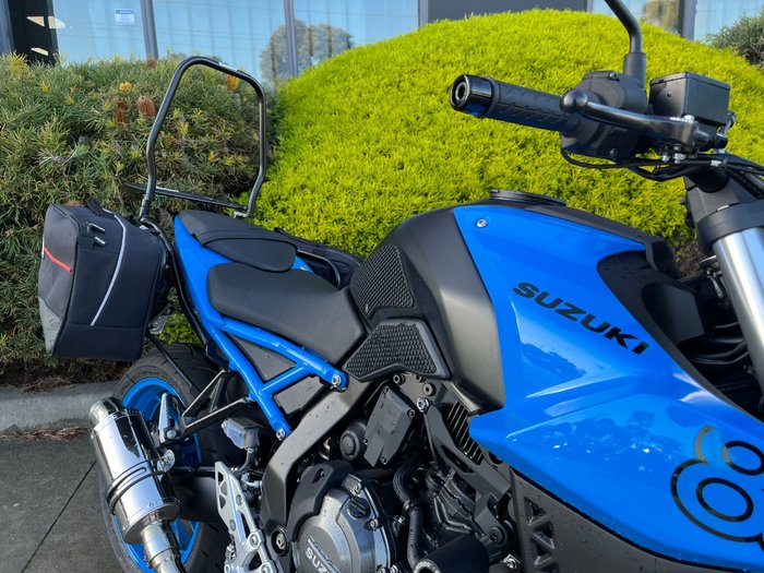 2023 Suzuki GSX-8S BLUE