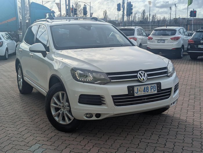 2014 Volkswagen Touareg V6 TDI 7P MY14 Four Wheel Drive Pure White