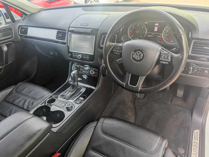 2014 Volkswagen Touareg V6 TDI 7P MY14 Four Wheel Drive Pure White