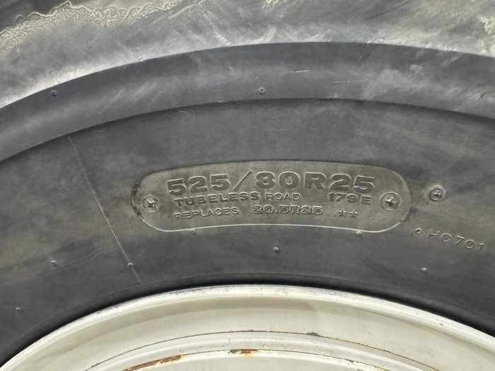 2014 Liebherr Ltm1160-5.1 Red