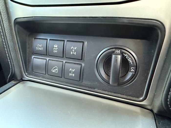 2020 Toyota Landcruiser Prado VX