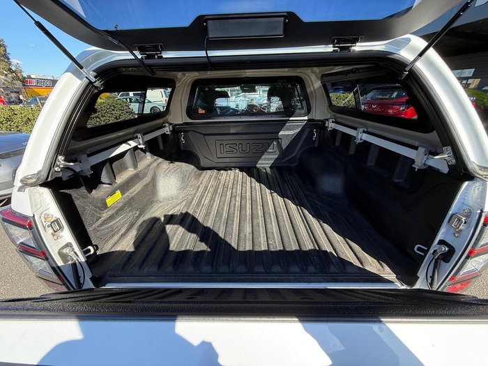 2024 Isuzu D-MAX LS-U+