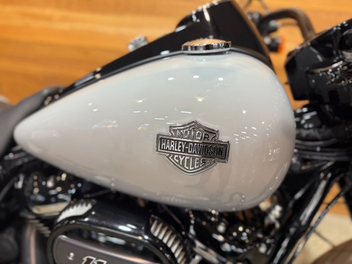 2024 Harley-davidson FLHRXS ROAD KING SPECIAL Grey