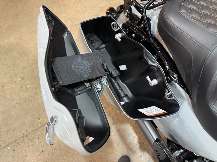 2024 Harley-davidson FLHRXS ROAD KING SPECIAL Grey