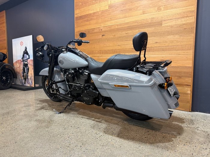 2024 Harley-davidson FLHRXS ROAD KING SPECIAL Grey