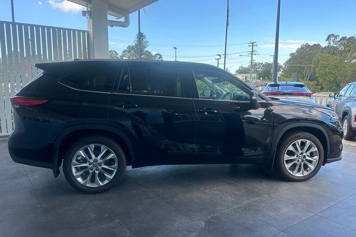 2023 Toyota Kluger Grande