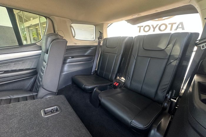 2017 Isuzu MU-X LS-T
