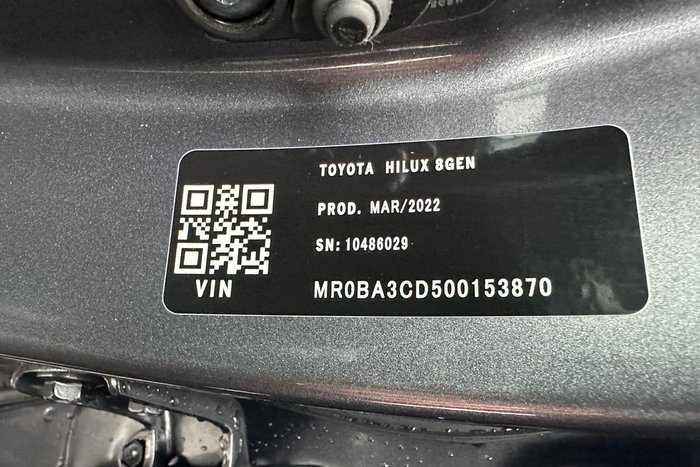 2022 Toyota Hilux SR5