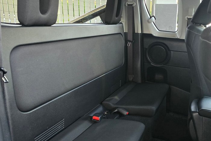 2021 Toyota Hilux SR5