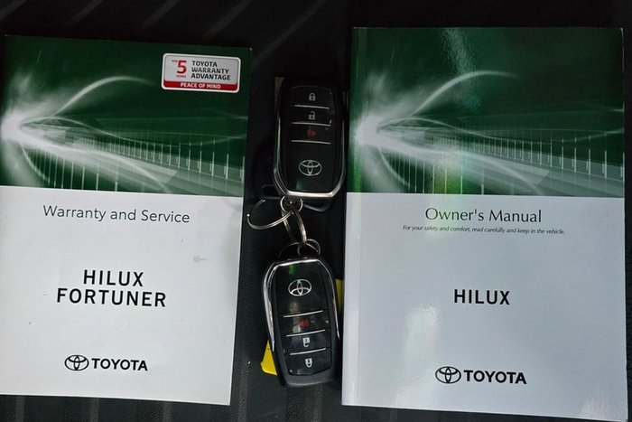 2021 Toyota Hilux SR5